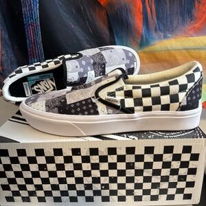 •NEW• VANS Custom Slip-on Black & white checkerboard with ComfyCush • 8M/9.5W